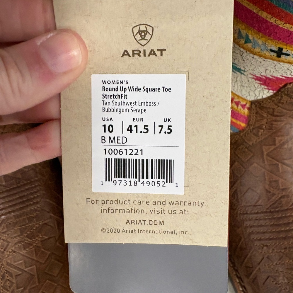 Ariat Brown Round Up western Wide Square Toe StretchFit cowboy boots - Picture 9 of 13